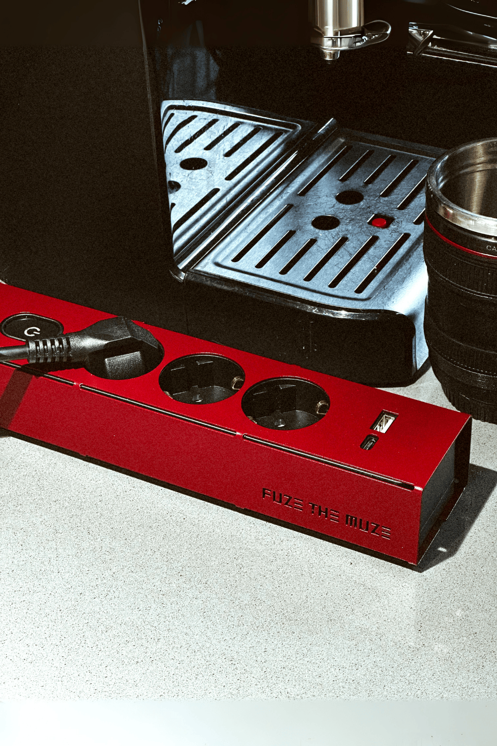 Muze 2.0 Sour Cherry Hızlı Şarjlı Grup Priz - 0