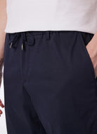 Beli Lastikli Arkası Tek Cep Fermuarlı Slim Fit Erkek Pantolon