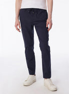 Beli Lastikli Arkası Tek Cep Fermuarlı Slim Fit Erkek Pantolon