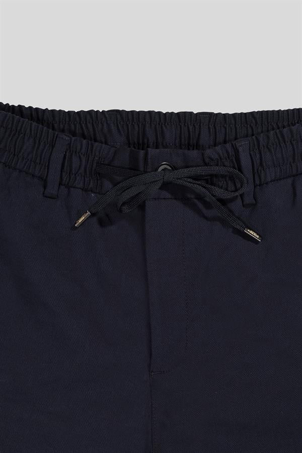 Beli Lastikli Dik Cep Arka Cep Fermuar Detaylı Jogger Erkek Pantolon