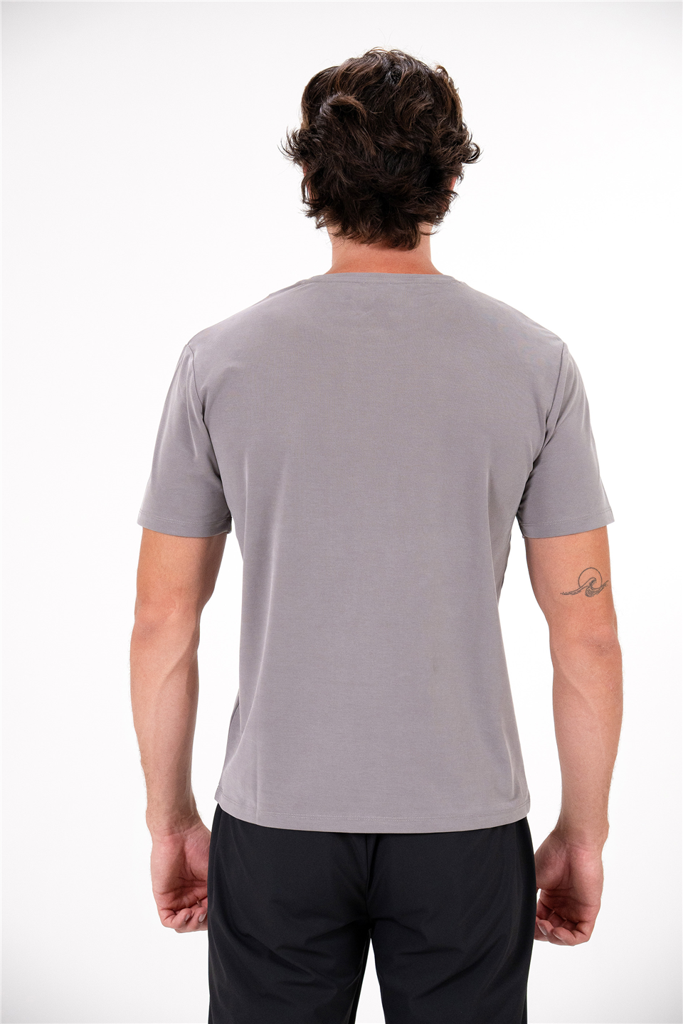 Bisiklet Yaka Cepli Basic Erkek T-Shirt