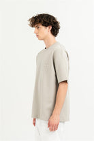 Bisiklet Yaka Göğsü Rivet Detaylı Oversize Erkek T-Shirt