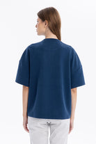 Bisiklet Yaka Oversize Emboss Baskılı Kadın T-Shirt