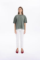 Bisiklet Yaka Oversize Emboss Baskılı Kadın T-Shirt