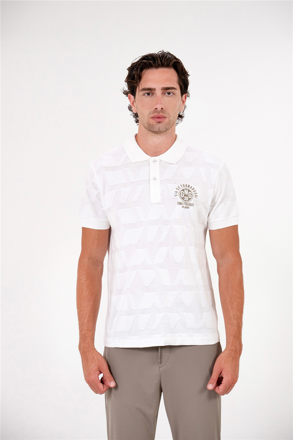 Polo Yaka Sol Göğsü Arma Detaylı Jakarlı Erkek T-Shirt