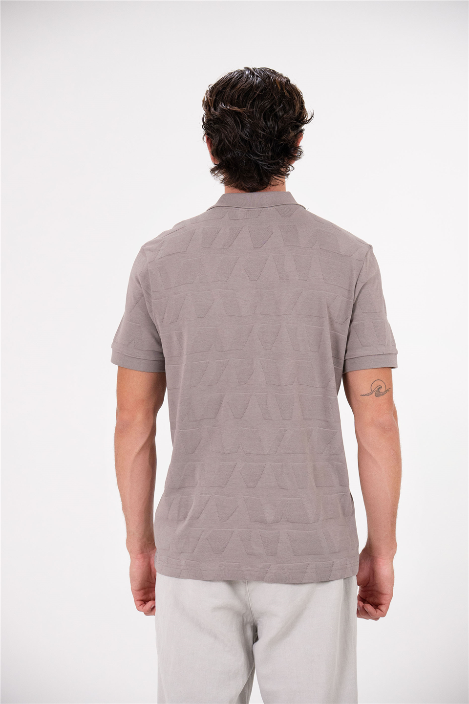 Polo Yaka Sol Göğsü Arma Detaylı Jakarlı Erkek T-Shirt