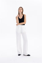 GMG Firenze-V Yaka Slim Fit İnce Askılı Triko Kadın Atlet-Summer'25-11-Milagron.com