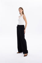 GMG Firenze-V Yaka Slim Fit İnce Askılı Triko Kadın Atlet-Summer'25-2-Milagron.com