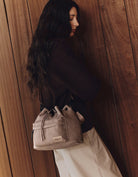 Gaston Luga Splash Bucket Crossbody Çanta - Weave Dusty Brown