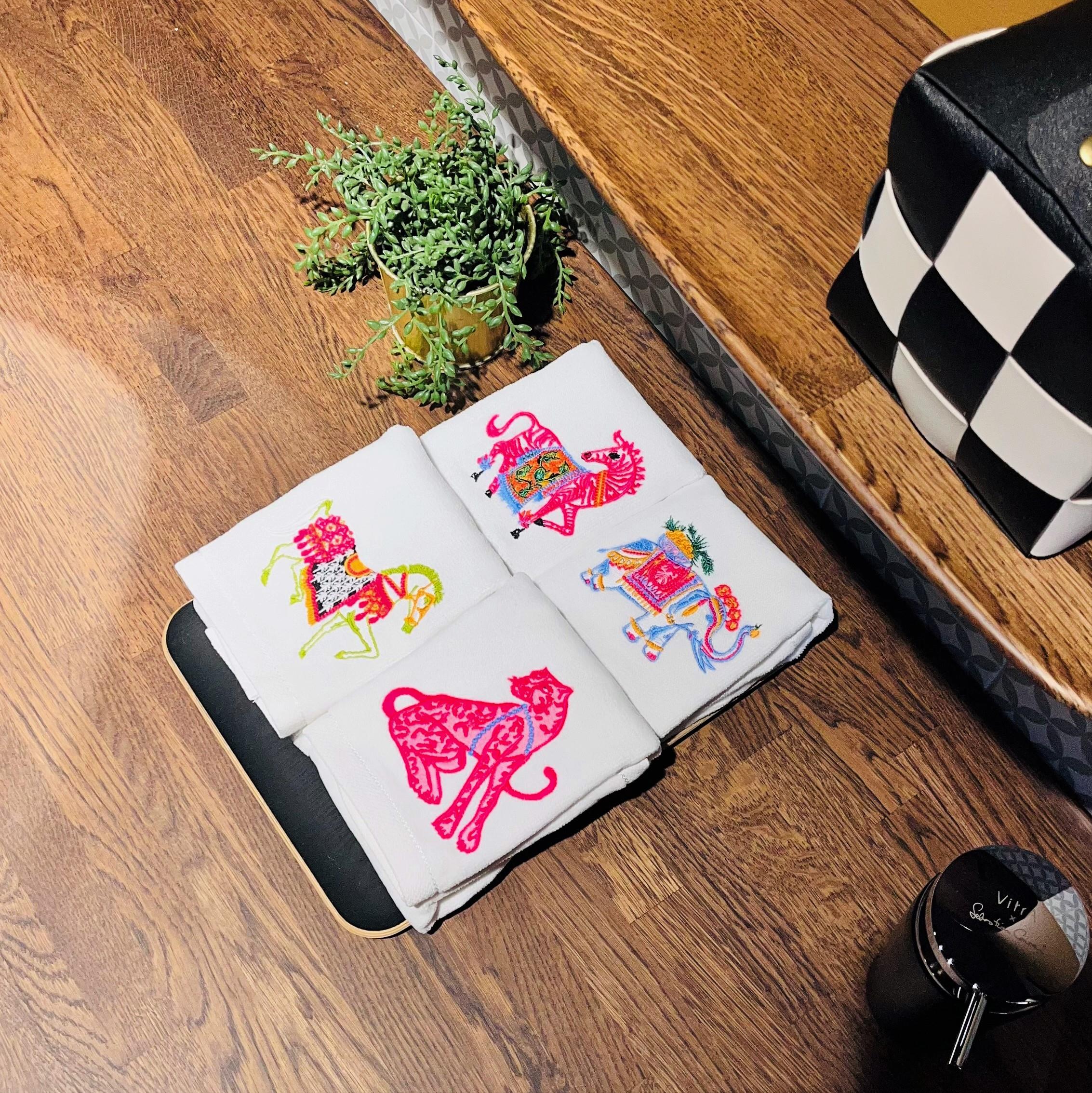 Dekoratif Animals Desenli El Havlusu Seti ( 4 ADET )