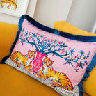 Dekoratif Kaplan Desenli Pembe Kadife Kırlent Kılıfı ( 40 x 60 cm )