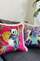 Ge Living-Dekoratif Panda Desenli Pembe Kadife Kırlent Kılıfı ( 45 X 45 )-Kırlent Kılıfı-4-Milagron.com