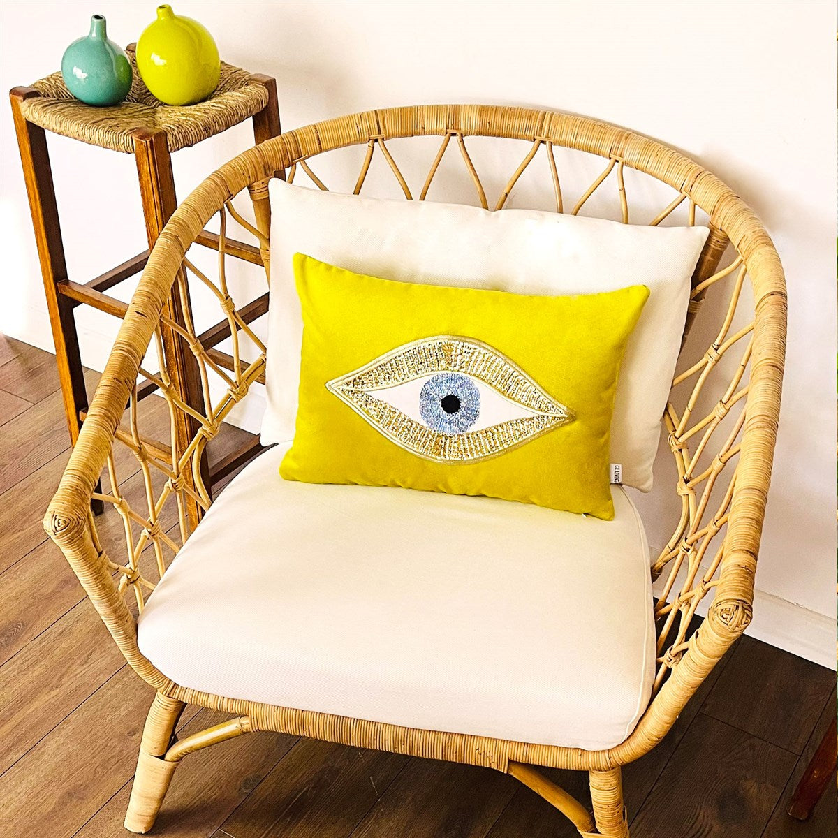 Dekoratif Pullu Göz Desenli Fıstık Yeşili Kadife Kırlent Kılıfı ( 35 cm x 50 cm )