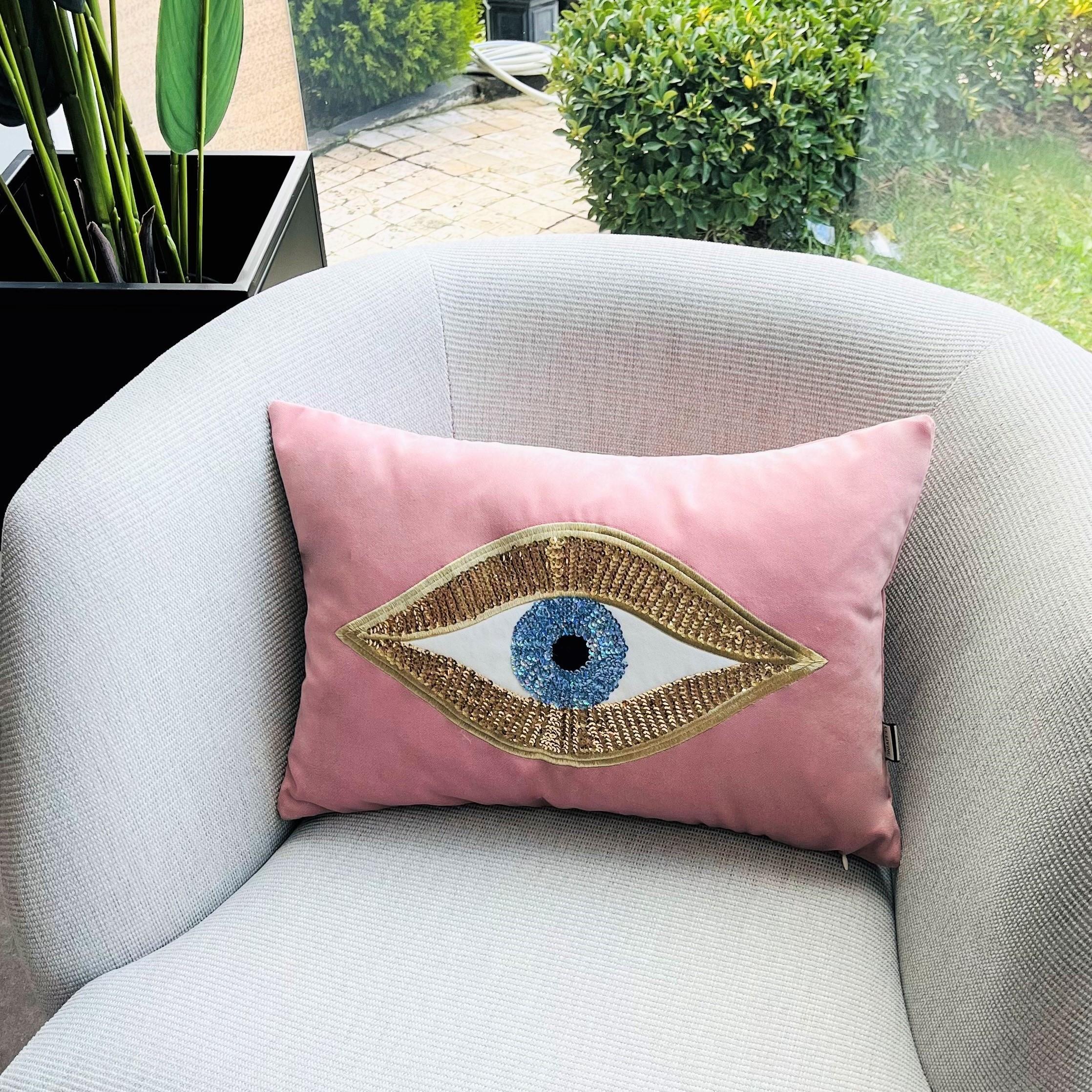 Dekoratif Pullu Göz Desenli Pembe Kadife Kırlent Kılıfı ( 35 cm x 50 cm )