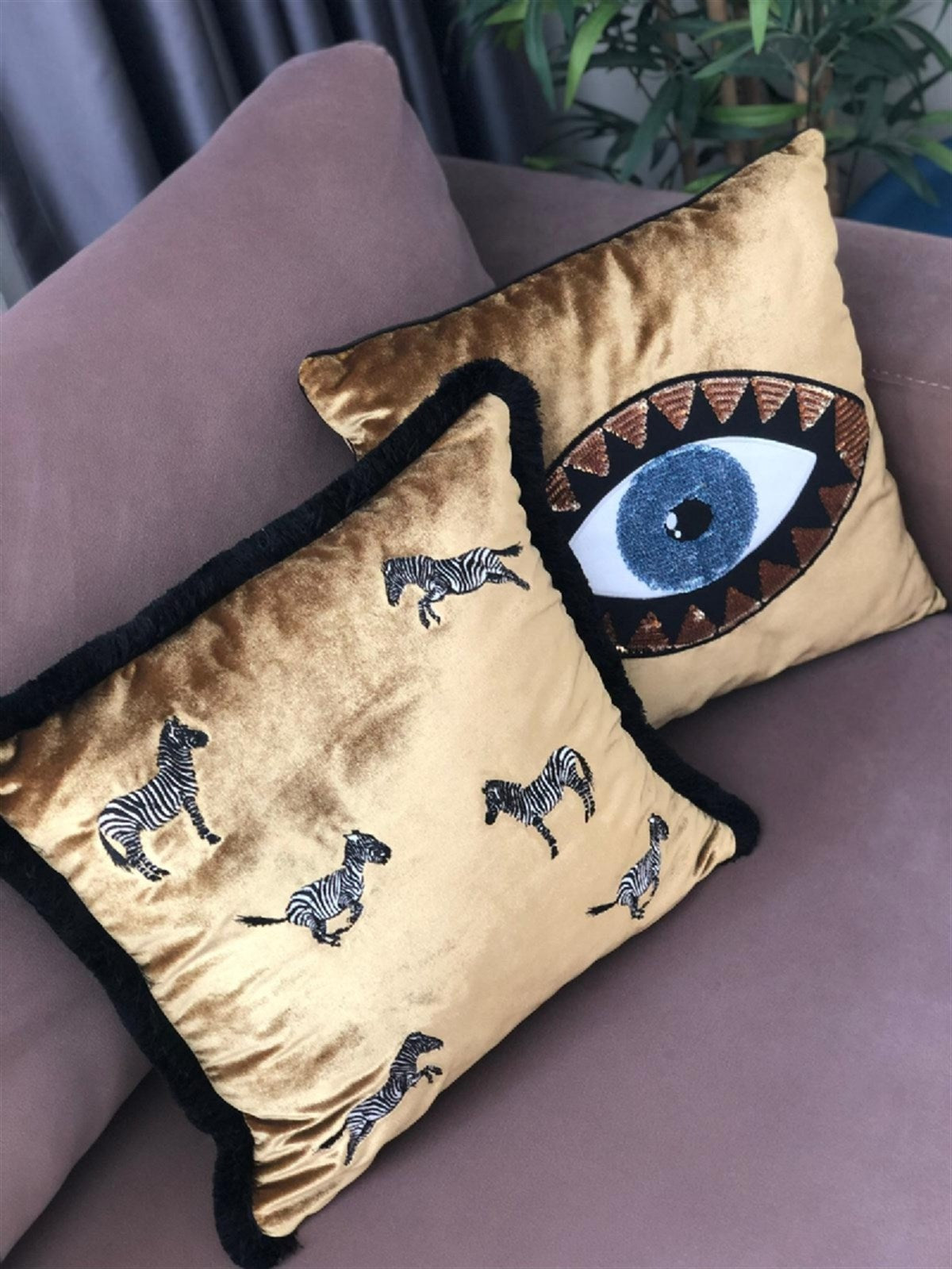 Dekoratif Zebra Desenli Gold Kadife Kırlent Kılıfı
