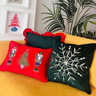 Kurşun Asker Desenli Kırmızı Kadife Kırlent Kılıfı 35 x 50
