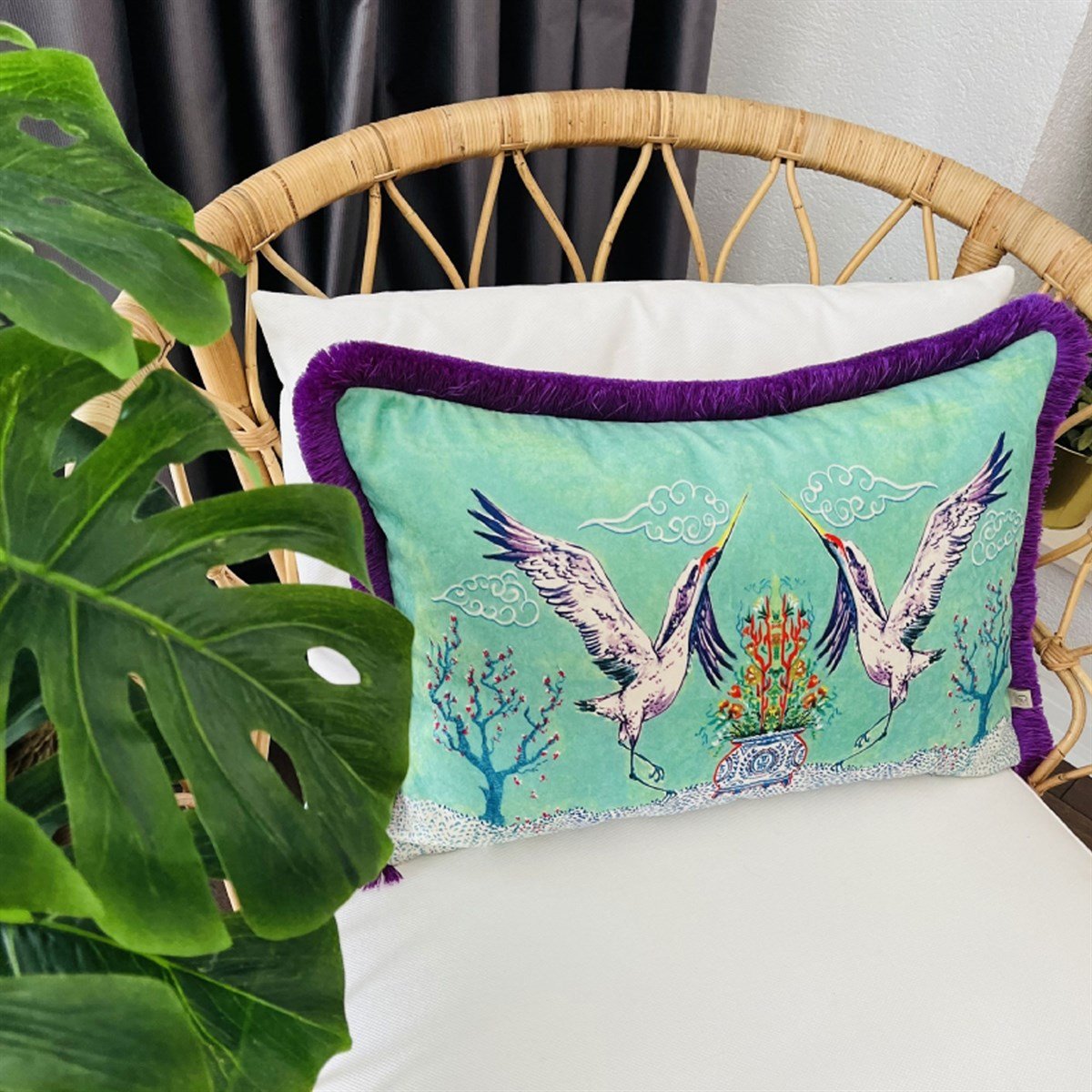 Dekoratif Turna Desenli Su Yeşili Kadife Kırlent Kılıfı ( 40 x 60 cm )