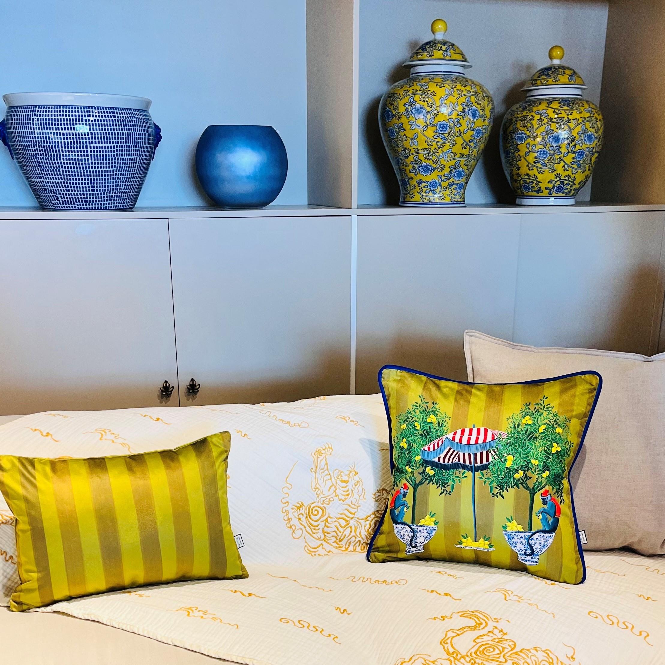 Yeşil Çizgili Kadife Kırlent Kılıfı ( 35 cm x 50 cm )