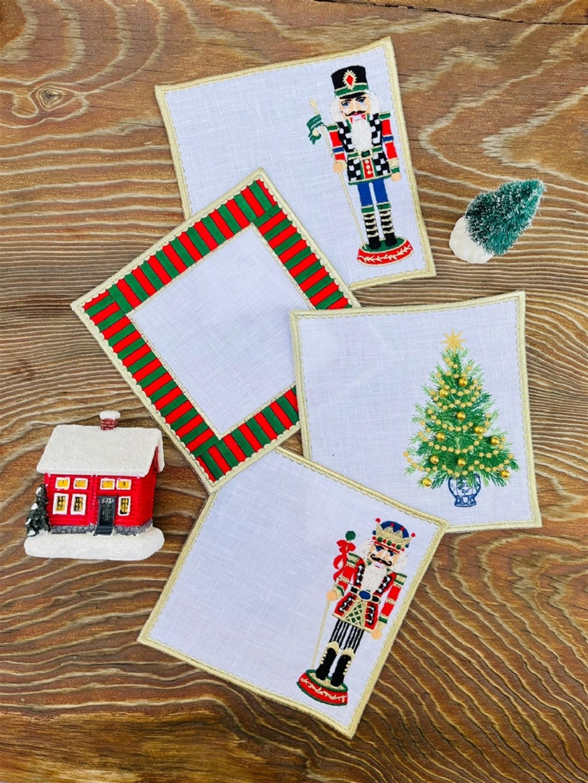 Yılbaşı Özel Serisi Dekoratif Kokteyl Peçete - 4 Adet