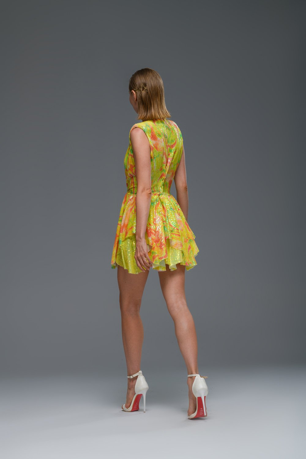 Gira Official-Sarı Payetli Desenli Kolsuz Mini Elbise-Elbise-3-Milagron.com