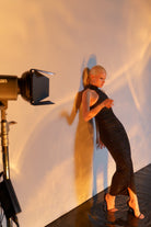 Gira Official-Siyah Parlak Taşlı Drapeli Elbise-Elbise-4-Milagron.com