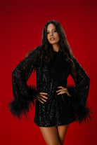 Gira Official-Siyah Payetli Geniş Kollu Tüy Detaylı Elbise-Elbise-4-Milagron.com