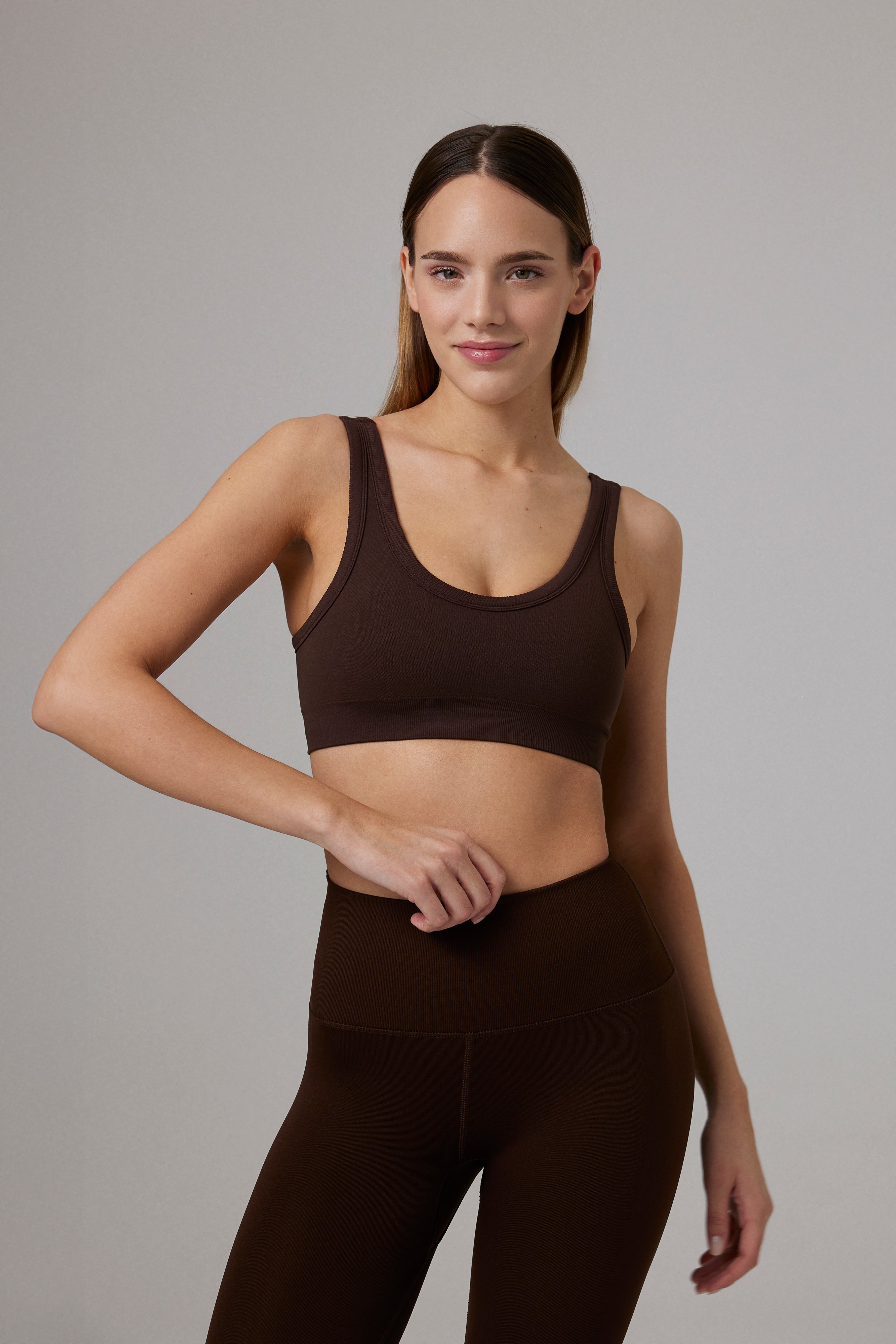 Glo Studio-Nil Seamless Bra Mocha-Bralet-2-Milagron.com