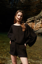 Handarte Los Angeles-Manşetli Siyah Müslin Crop-Crop Top-10-Milagron.com