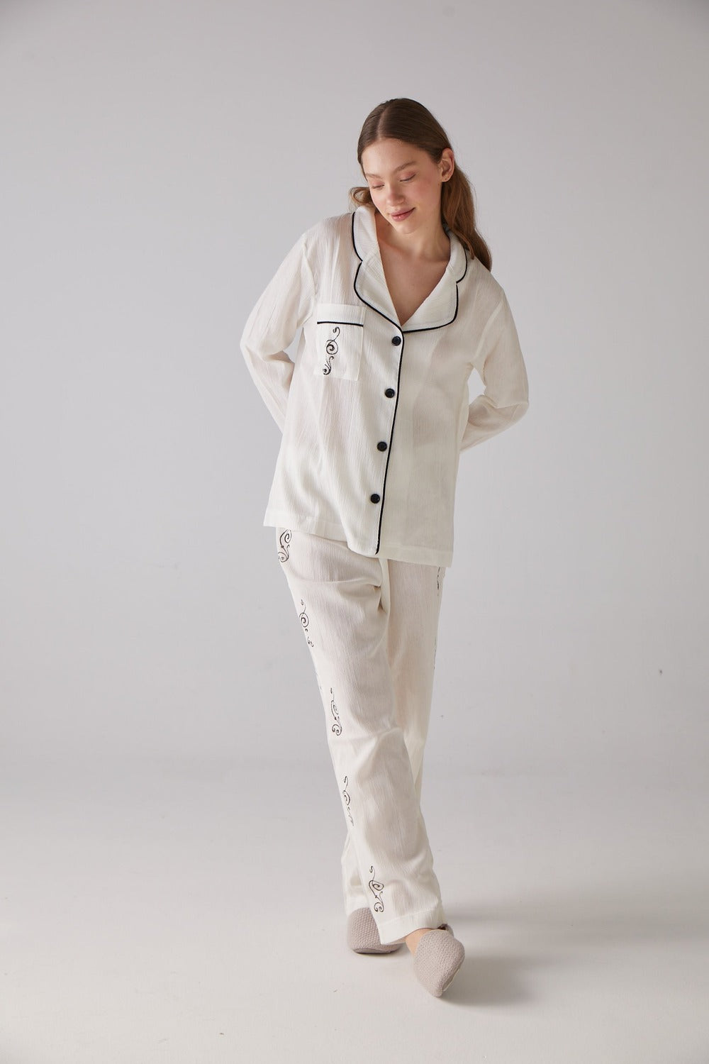 Handarte Los Angeles-Nota Desen Beyaz Uzun Pijama Takımı-Pijama Takımı-3-Milagron.com