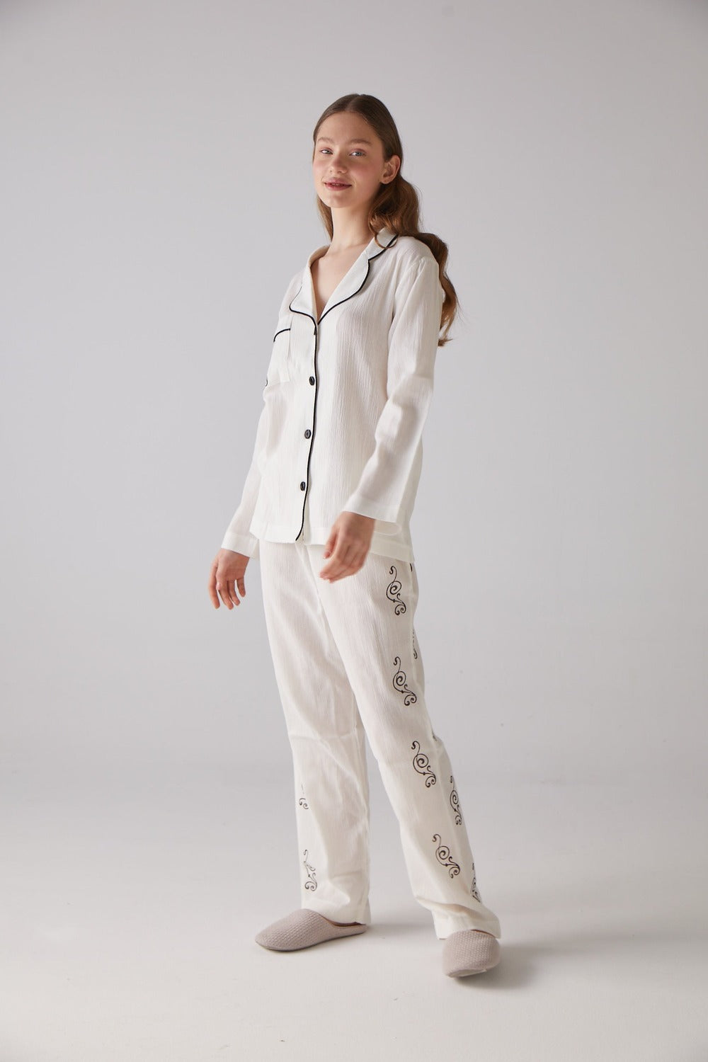 Handarte Los Angeles-Nota Desen Beyaz Uzun Pijama Takımı-Pijama Takımı-5-Milagron.com