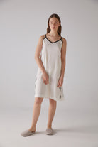 Handarte Los Angeles-Yaprak Desen Askılı Beyaz Gecelik-Gecelik-2-Milagron.com