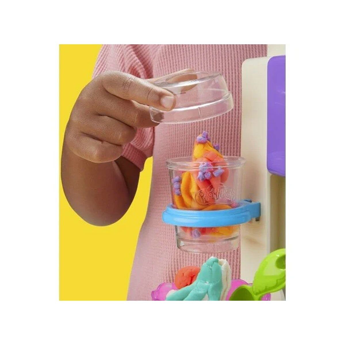 G0028 Play-Doh Gökkuşağı Dondurma Makinesi Oyun Seti+3 Yaş