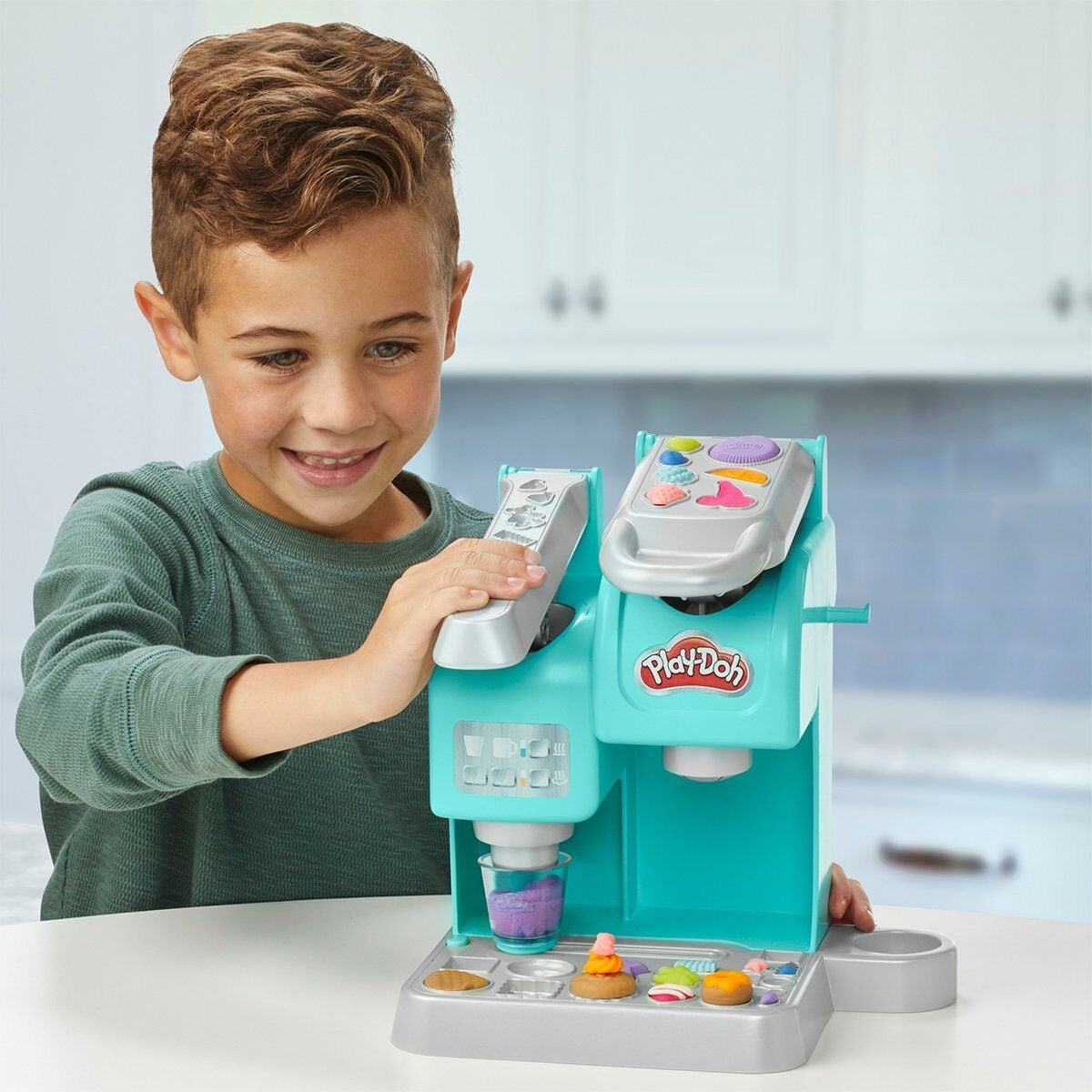 F5836 Play-Doh Süper Renkli Kafe Oyun Seti +3 Yaş