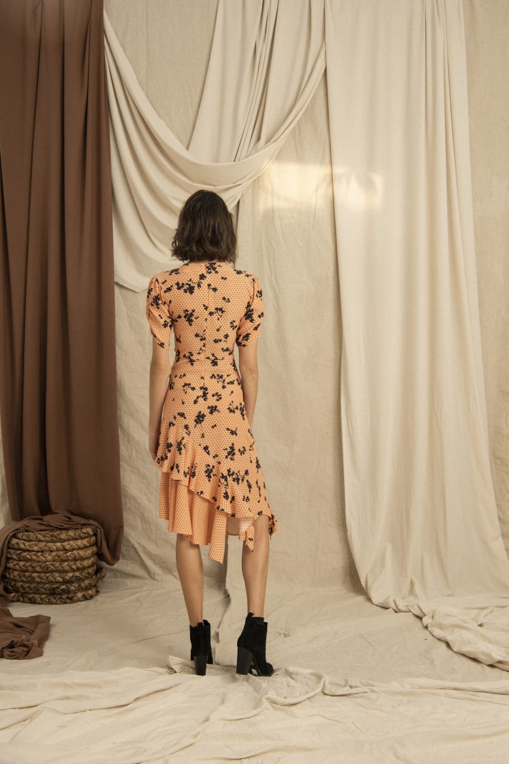 Hip + Happen-Fiona Somon-Elbise-4-Milagron.com