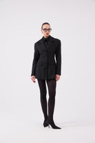 Belden Oturmalı Çizgili Fit Kesim Karen Blazer Ceket Siyah