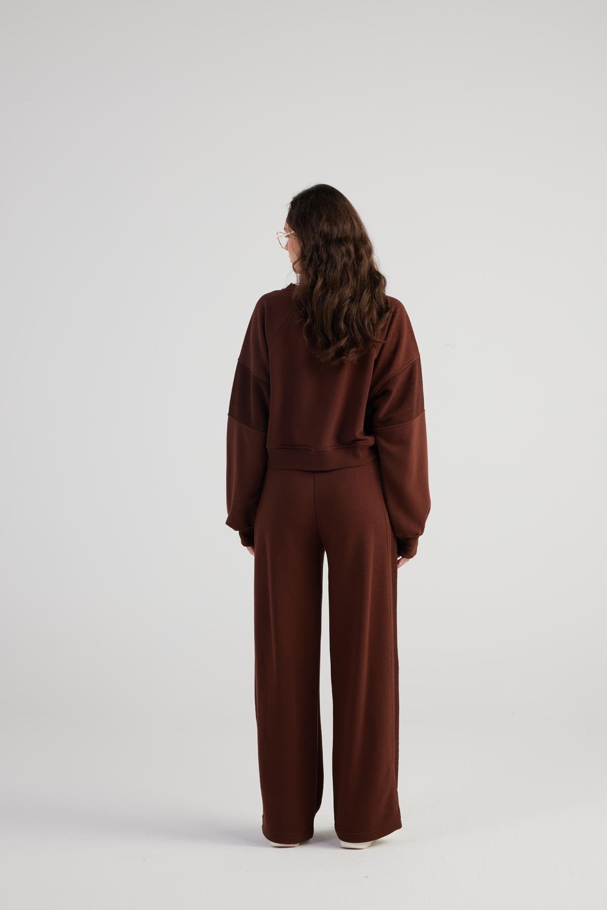 Bisiklet Yaka Şardonsuz Crop Cali Sweatshirt Kahve