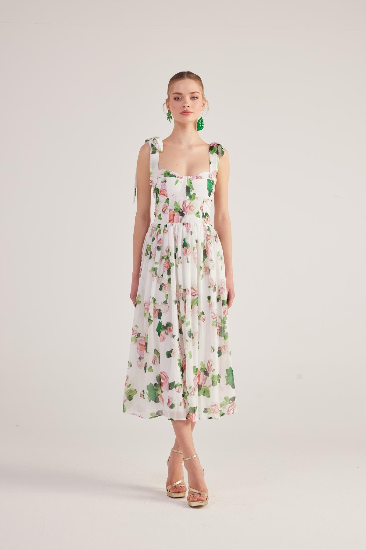 Çiçek Desenli Gloplu Uzun Şifon Donatella Elbise Beyaz