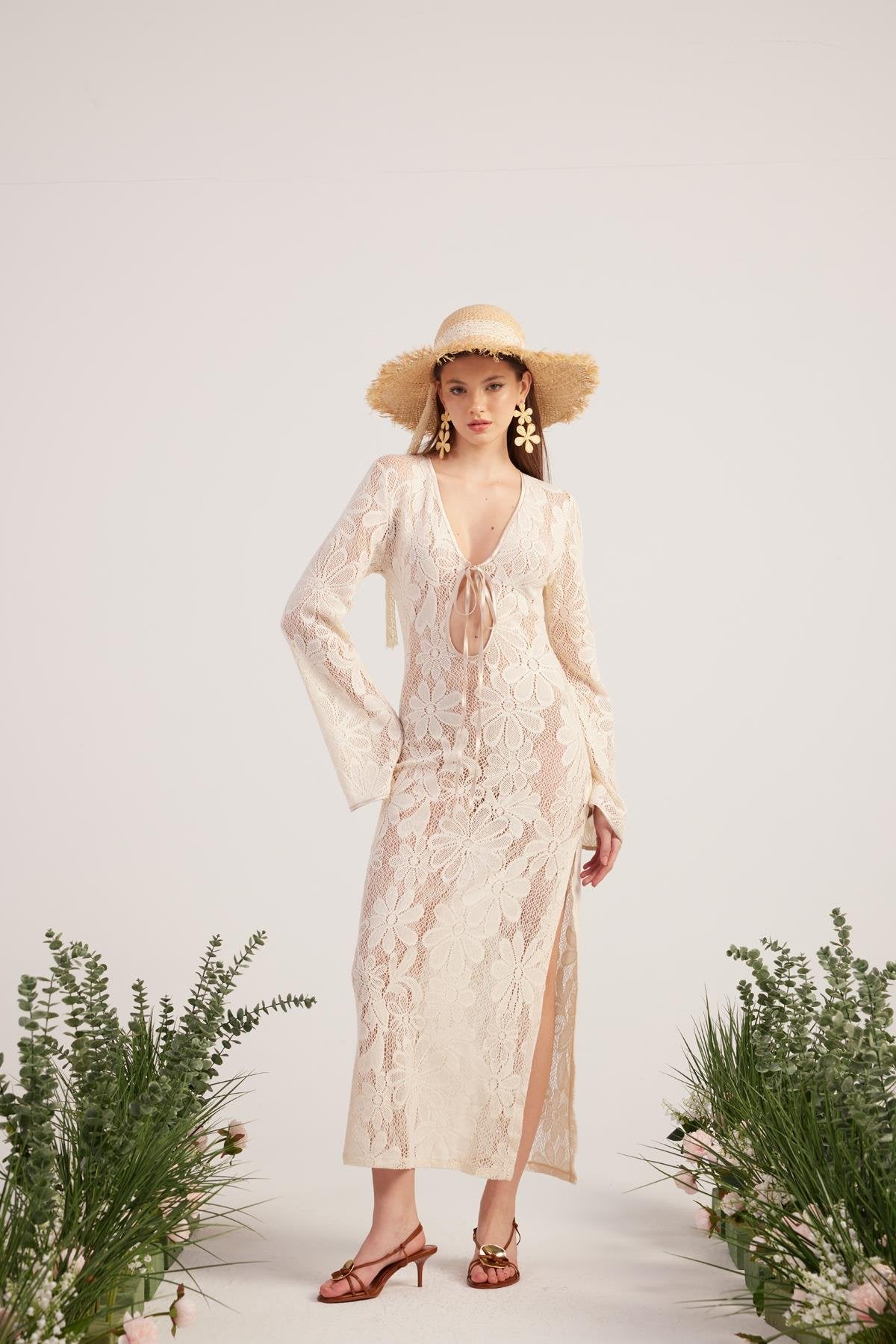 Çiçek Motifli Uzun Zeya Triko Elbise Bej