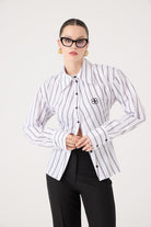 Çizgili Belden Oturmalı Betty Gömlek Beyaz