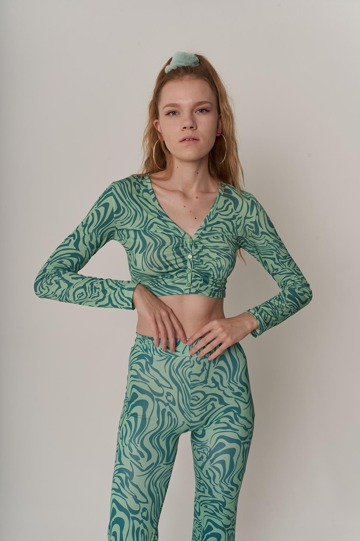 Crop Model Esnek Uzun Kol Volera Bluz Yeşil