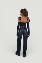 Holly Lolly-Fiyonk Bağlamalı Bodysuit – Si̇yah-Bluz-5-Milagron.com