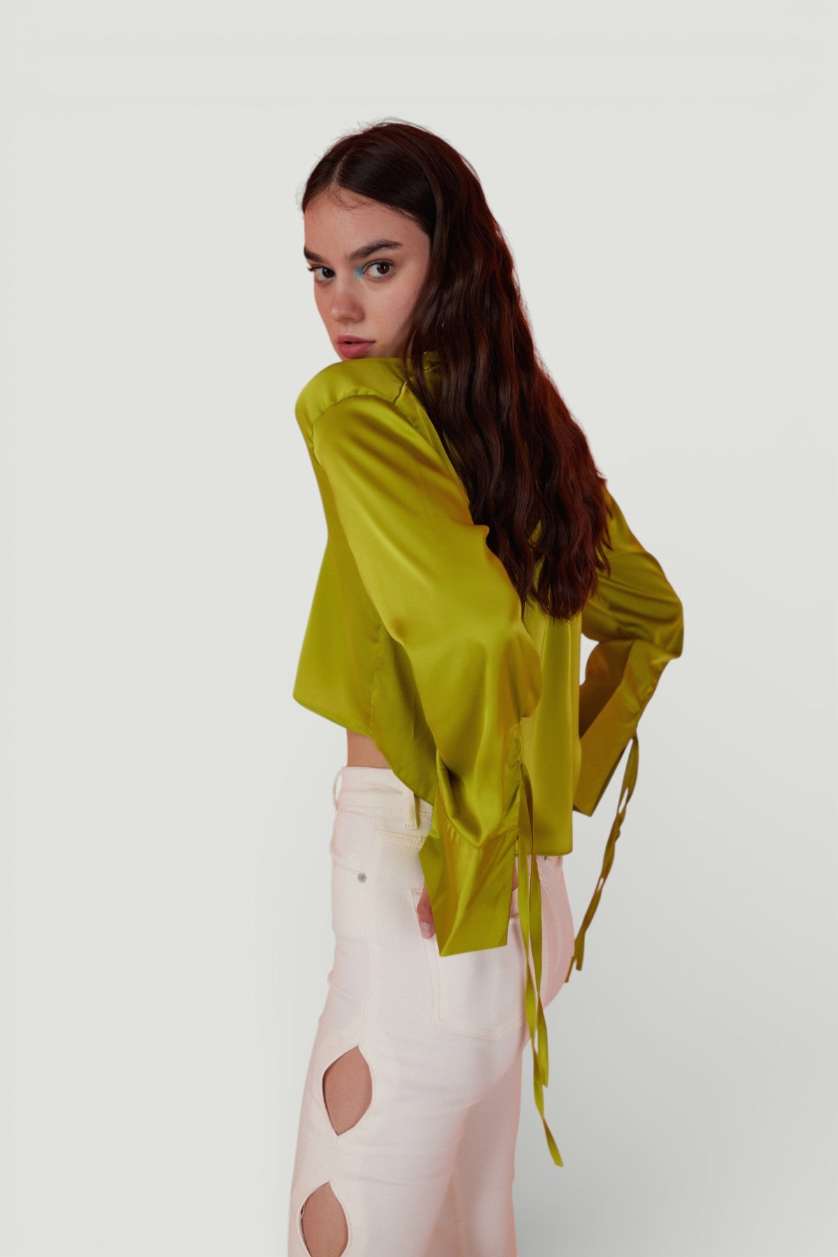 Özel Dokulu Saten Crop Silky Gömlek Yeşil
