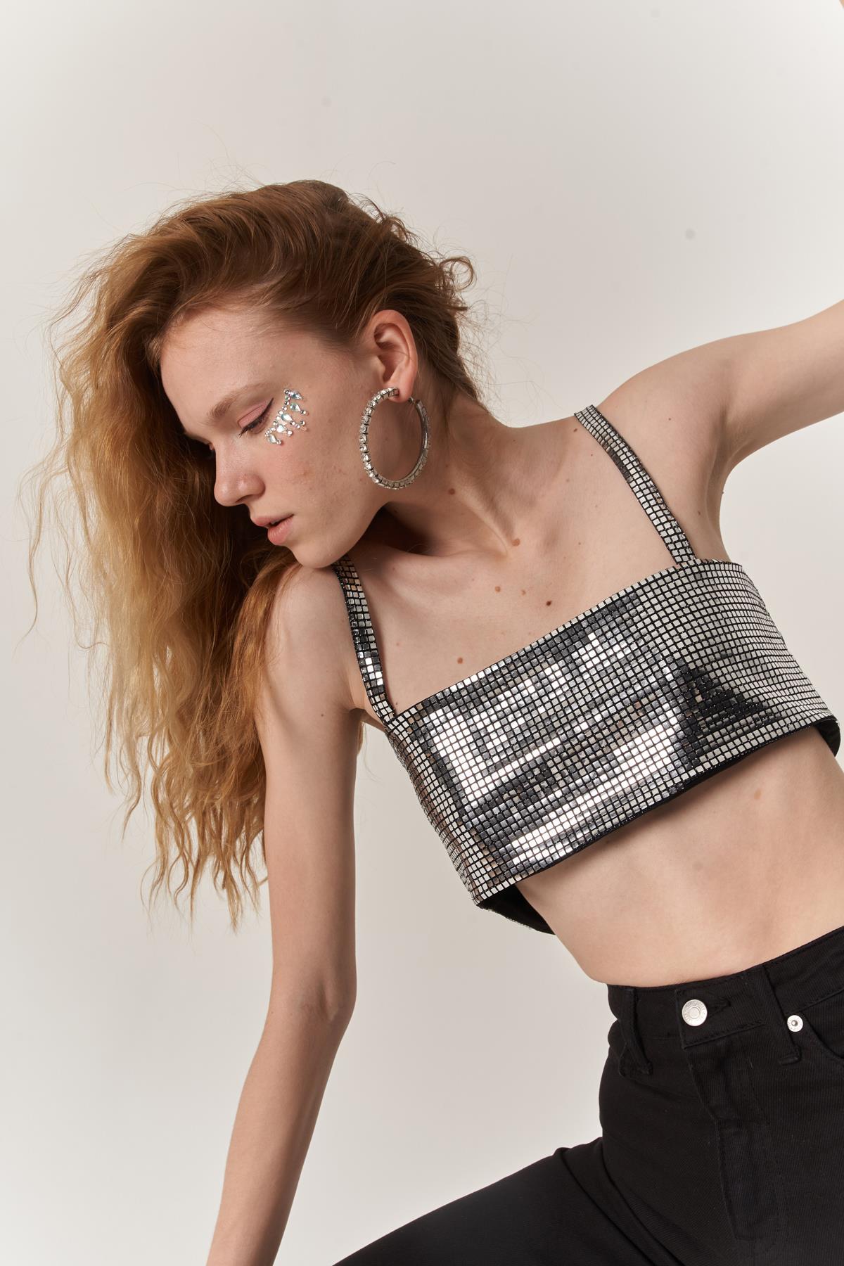 Straplez Askılı Glammy Crop Gümüş