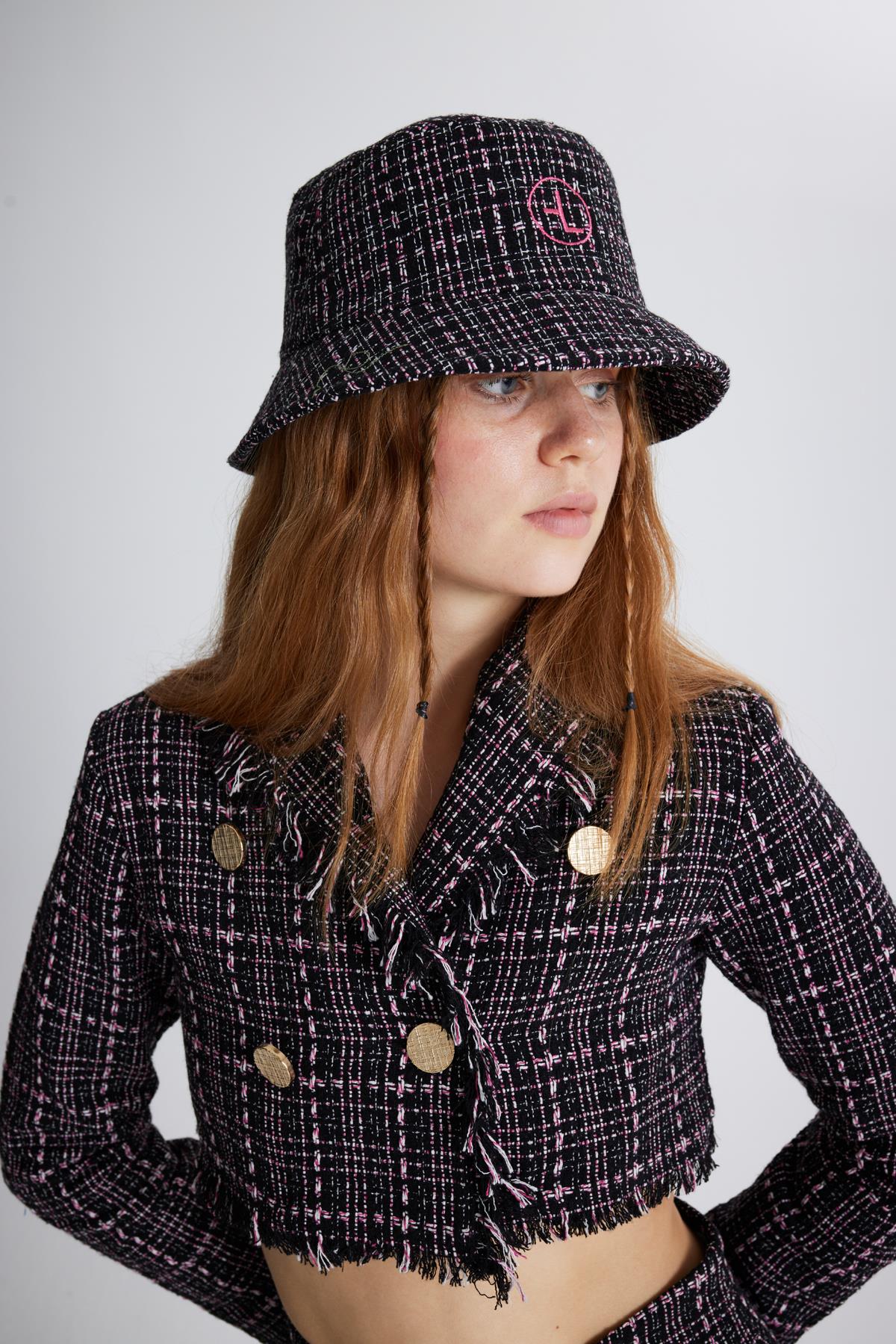 Tüvit Kumaş Logolu Bucket Tweed Şapka Siyah