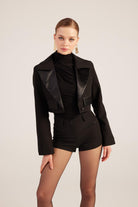 Yakası Saten Detaylı Camila Crop Blazer Ceket Siyah