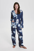 House Of Silk-Lavinia Çiçek Desenli Viskon Pijama Takımı Lacivert-Pijama Takımı-2-Milagron.com