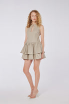 House of IKA-Kesik Detaylı Volanlı Keten Mini Elbise-Elbise-2-Milagron.com
