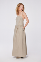 House of IKA-Oval Yaka Keten Maxi Elbise-Elbise-2-Milagron.com