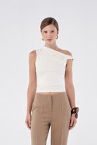 House of IKA-Asimetrik Omuzlu Bluz-Top-1-Milagron.com