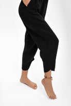 Husufi-V Cross Siyah Şalvar Pantolon-Pantolon-2-Milagron.com